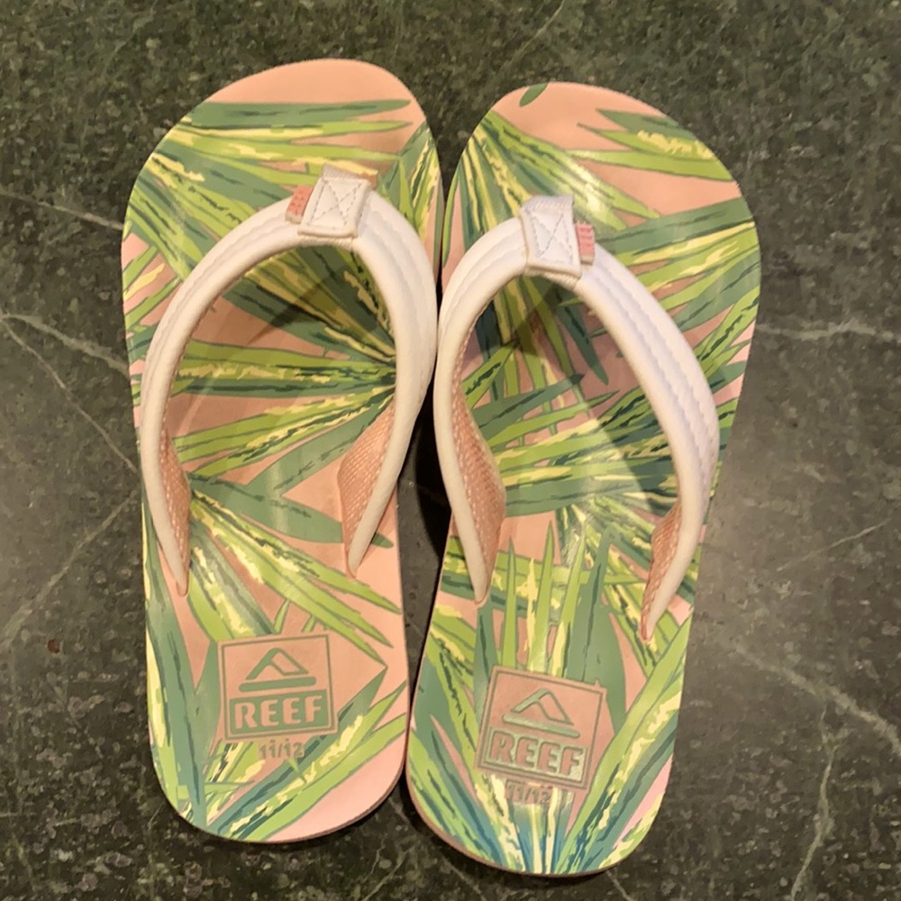 REEF Ahi flip flops